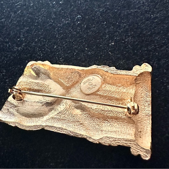 Marla Buck Vintage Brooch - Picture 2 of 3